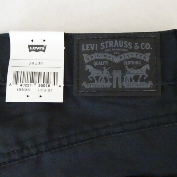 Levi's Mom Jeans Women's Size 28x30 Black Blended Fabric Tapered - Picture 8 of 12